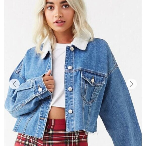 Forever 21 Jacket Denim Sherpa Trim Cropped with Raw Hem New - Picture 5 of 16